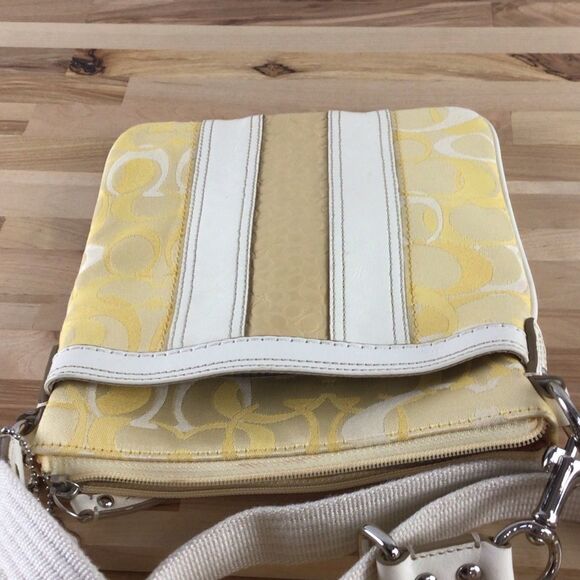 𝅺COACH vintage mini purse yellow ecru white  shoulder crossbody bag monogram - Picture 6 of 12